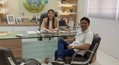 Reunião institucional entre a prefeita em exercício de Sousa Amanda Silveira e o presidente da Câmara Municipal Diógenes Ferreira para discutir harmonia entre poderes e desenvolvimento municipal